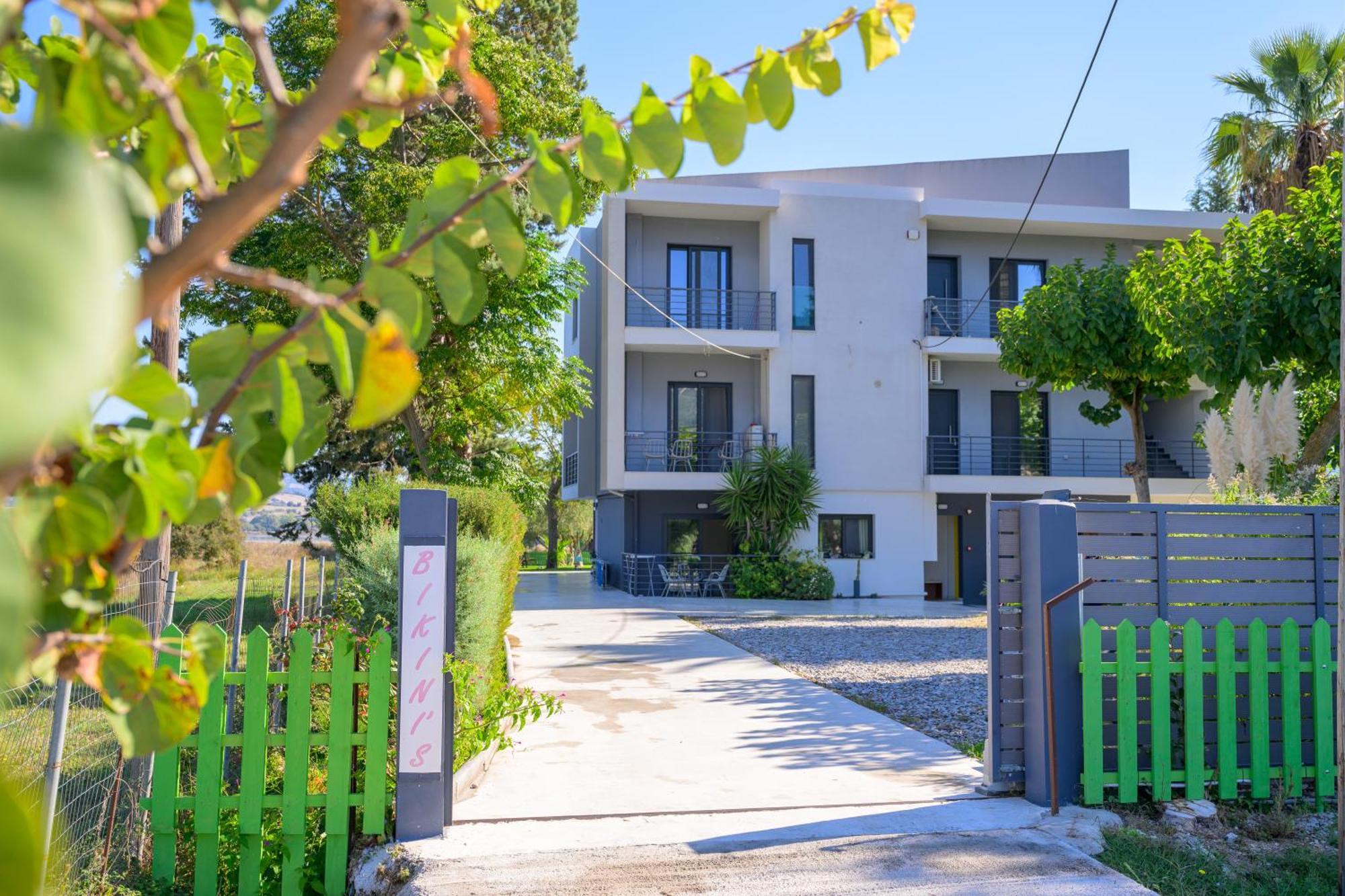 Bikini Apartments Kariotai Exterior photo